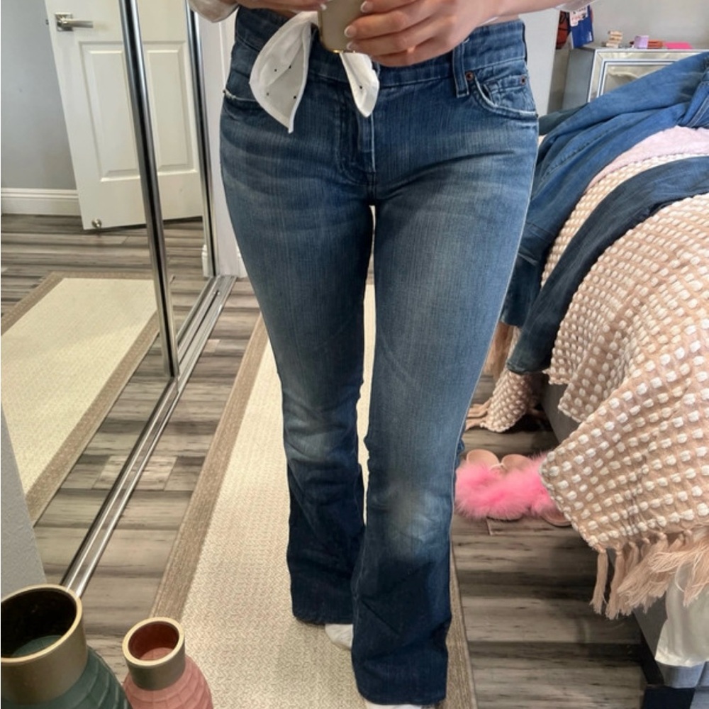 7 for all mankind flared jeans in good condition. Size 28 but fits more like 27